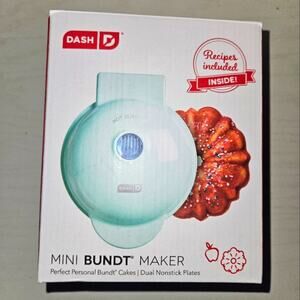 Dash Aqua Mini Bundt Maker. Perfect‎ Personal Bundt Cakes, Non-Stick Plates.